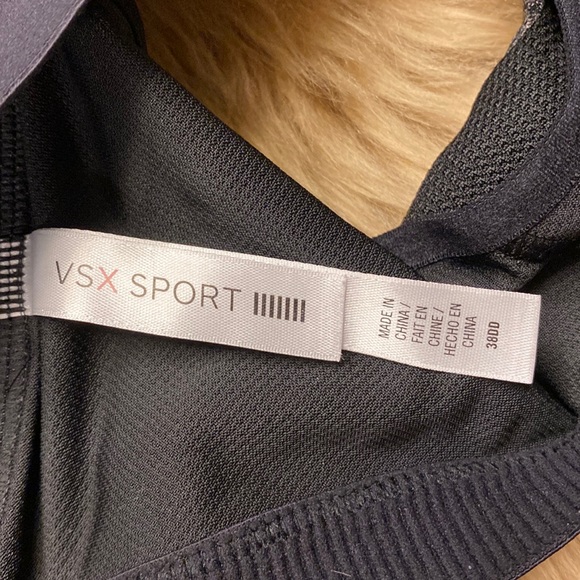 Victoria Secret black sports bra, front zip closure, 38DD, new without tags - Picture 4 of 5